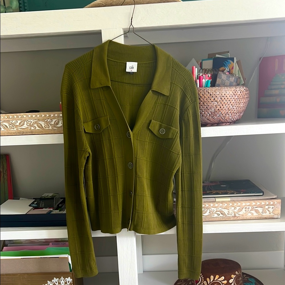 Cabi New NWOT Exec Cardigan #4470. Size Medium. Olive Green Button-Up Cardigan